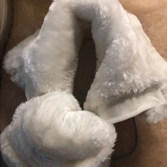 Coach Lenora Boots - Picture 6 of 8